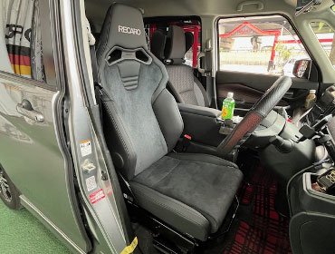 MITSUBISHI@fJ@D2@MB37Si2021Nj@Ɂ@RECAROiJj@SR-C@UT100H@A/R@BK@V[gq[^[t@