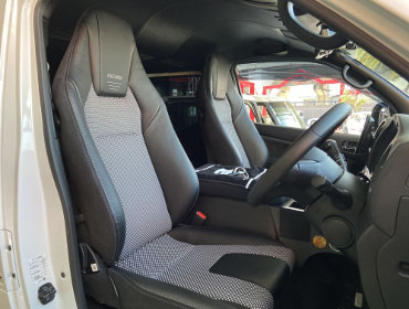NISSAN@Lo@VR2E26i2022Nj@Ɂ@RECAROiJj@LX-F@WL110H@BK@V[gq[^[t@~E@