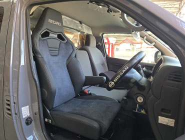 NISSAN@Lo@d26i2023Nj@Ɂ@RECAROiJj@SR-C@UT100@A/R@BK@