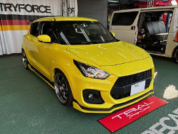 SUZUKI@XCtgX|[c@ZC33S@Ɂ@RECAROiJj@SR-S@UT100H@BK@V[gq[^[t@