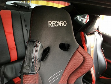 TOYOTA 86 に RECARO（レカロ） RS-G GK BK/RED 装着