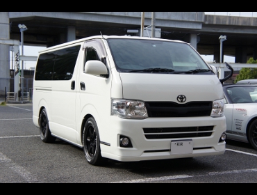 TOYOTA@nCG[X@o@DX@3^@KDH201Vi2013Nj@Ɂ@RECAROiJj@SR-7F@KK100@A/R@