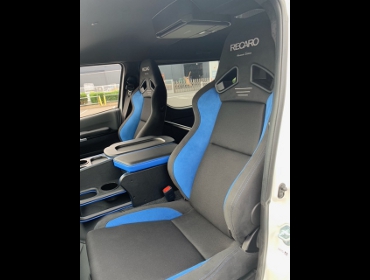 TOYOTA ハイエースワイド SGL 6型 に RECARO（レカロ） SR-7F アドバンスエディション ブルー ×左右