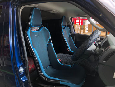 RECARO レカロシート装着写真集！＆装着者の声特集！RECARO レカロシートのことならレカロ専門店（RECARO  SHOP）のトライアルへ。腰痛対策、腰痛予防。トライアルでは、腰痛の方にもオススメの医療シートでもあるRECARO、レカロシートを推薦しています。