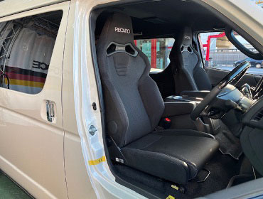 TOYOTA@nCG[X@3BF-TRH216Ki2022Nj@Ɂ@RECAROiJj@SR-C@BK100H@A/R@BK/SIL@V[gq[^[t@A[Xgt@~E@
