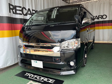 TOYOTA@nCG[X@TRH214W@Ɂ@RECAROiJj@SR-C@BK@BK/BK@
